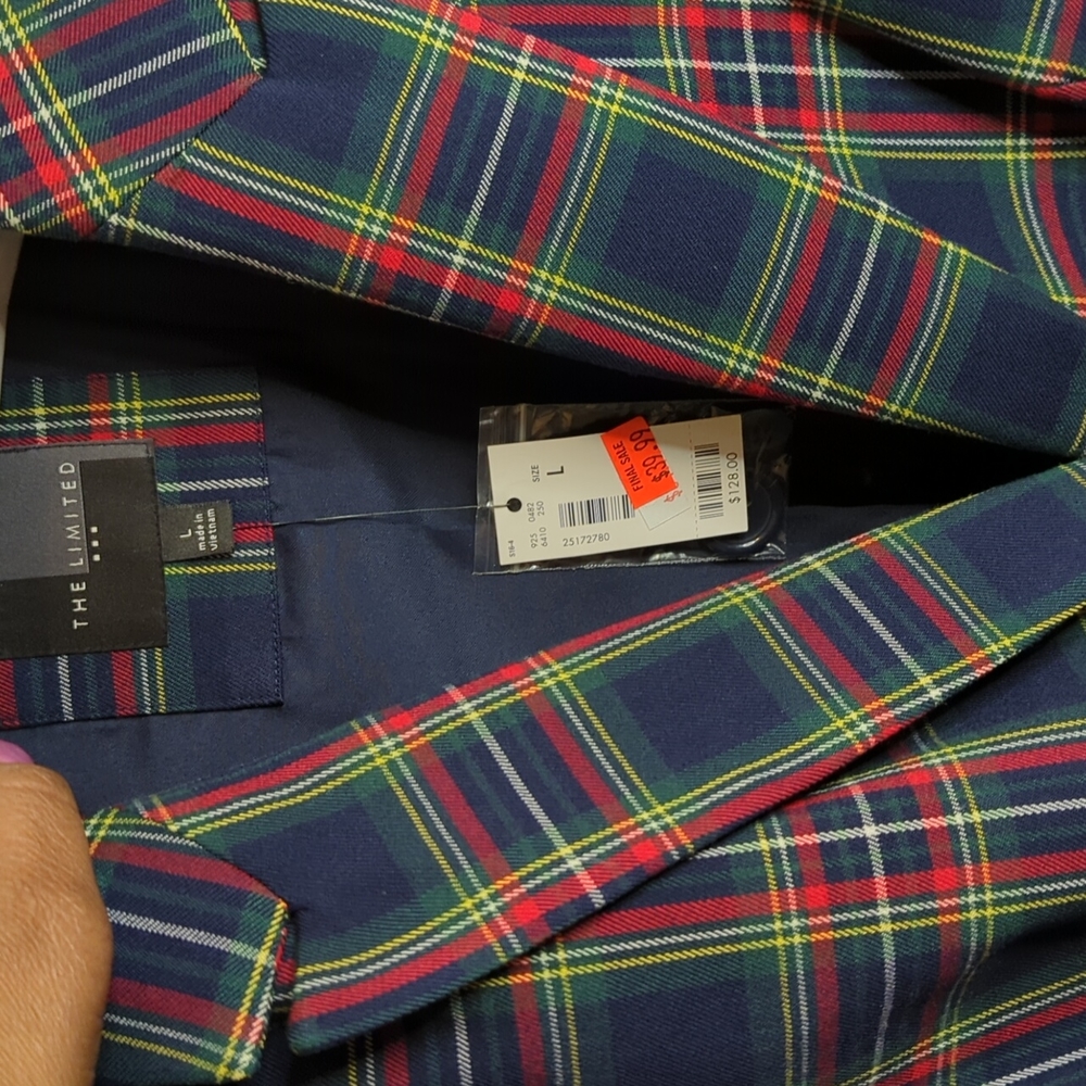Blazer - Picture 2 of 2